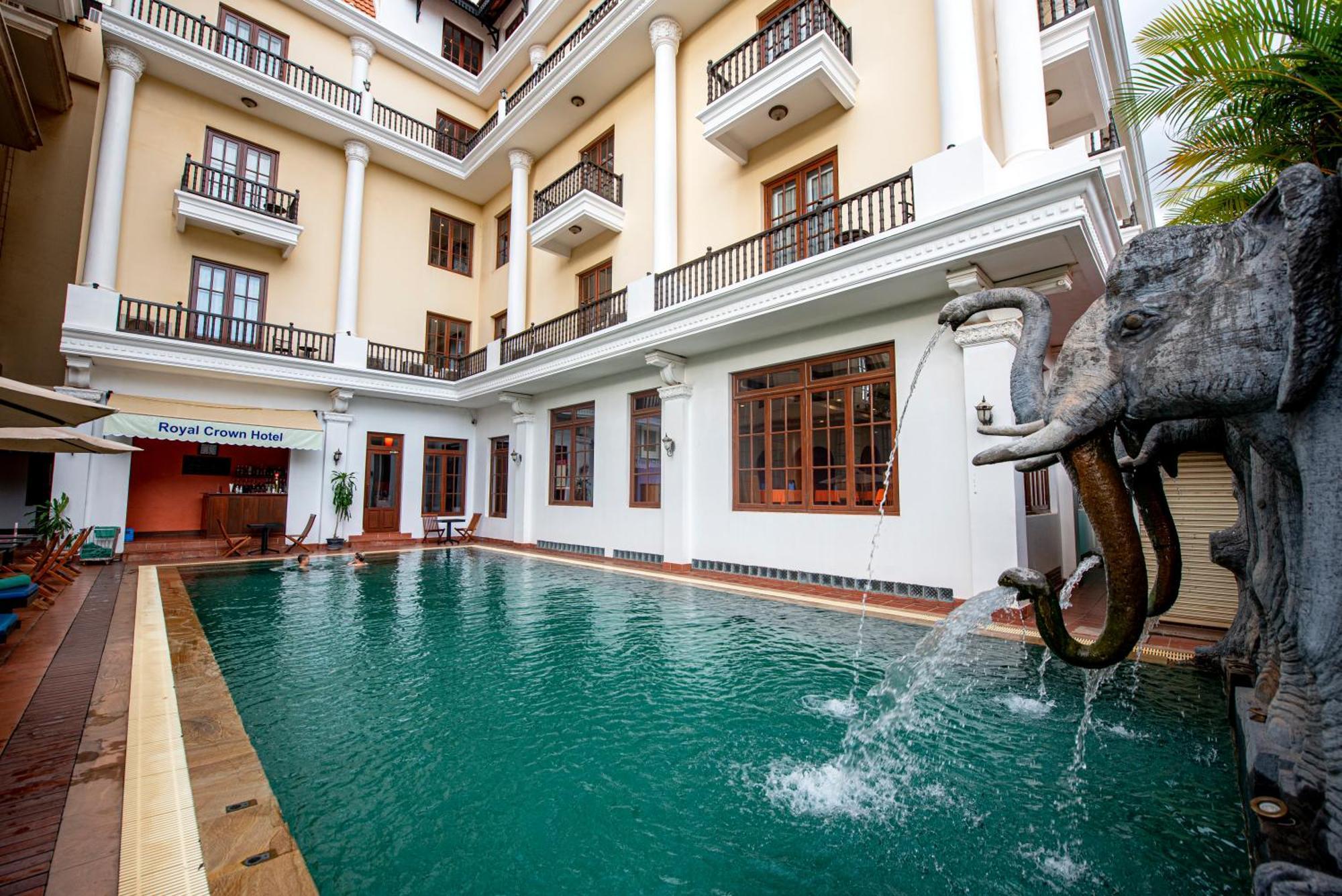 The By Royal Crown Hotel