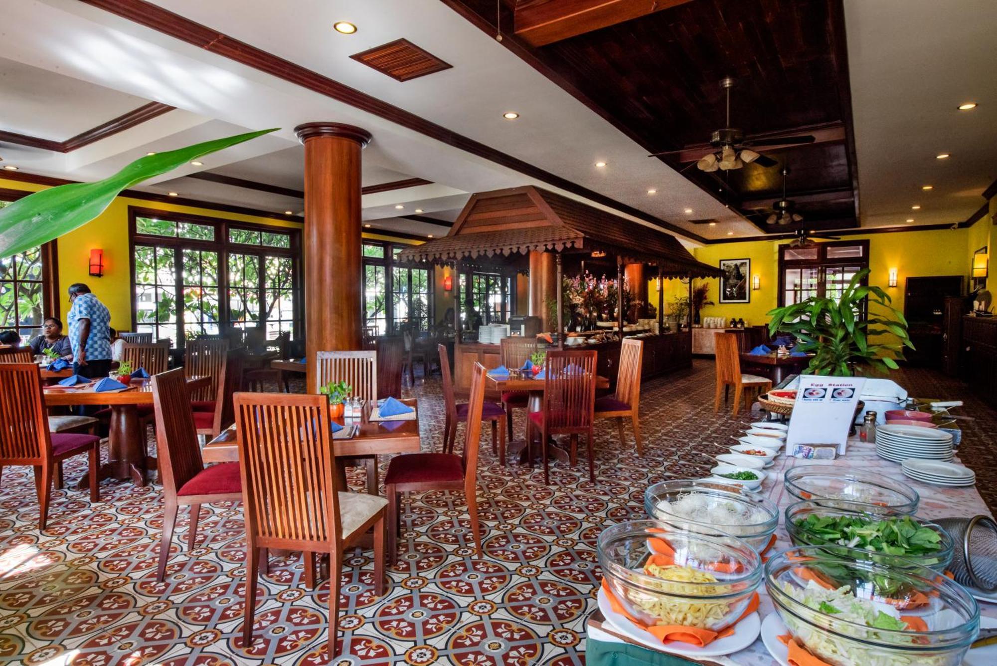 The By Royal Crown Hotel 4*