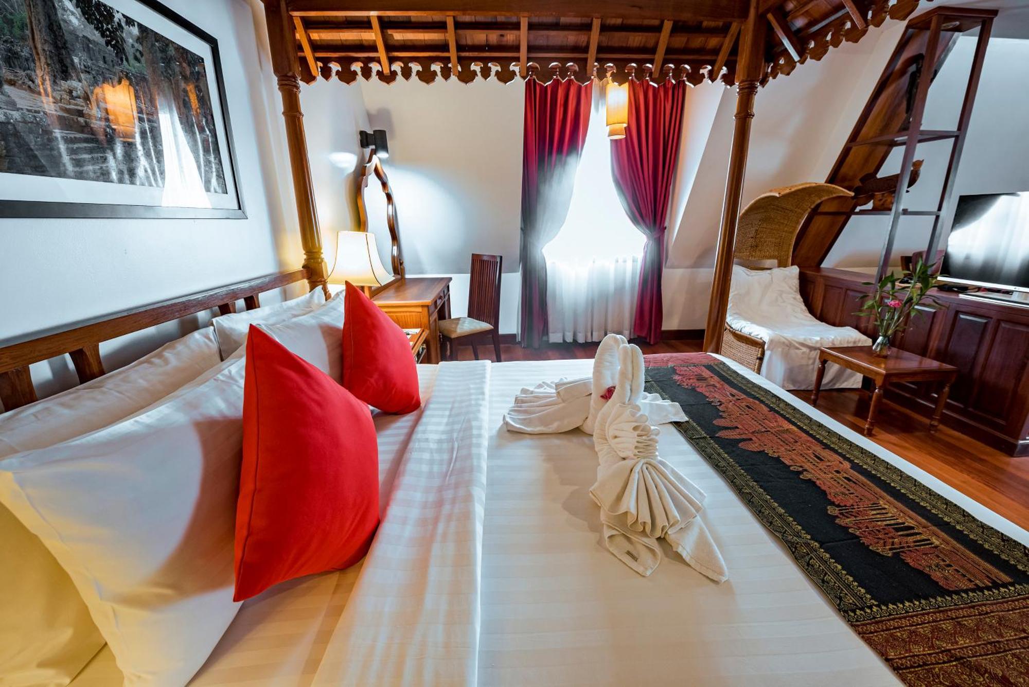 Hotel The By Royal Crown Siem Reap