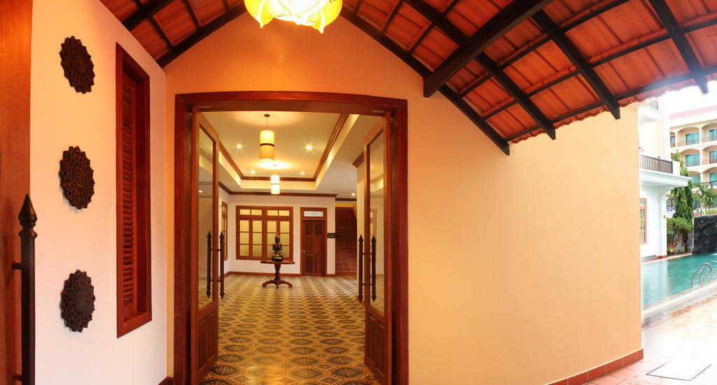The By Royal Crown Hotel 4*