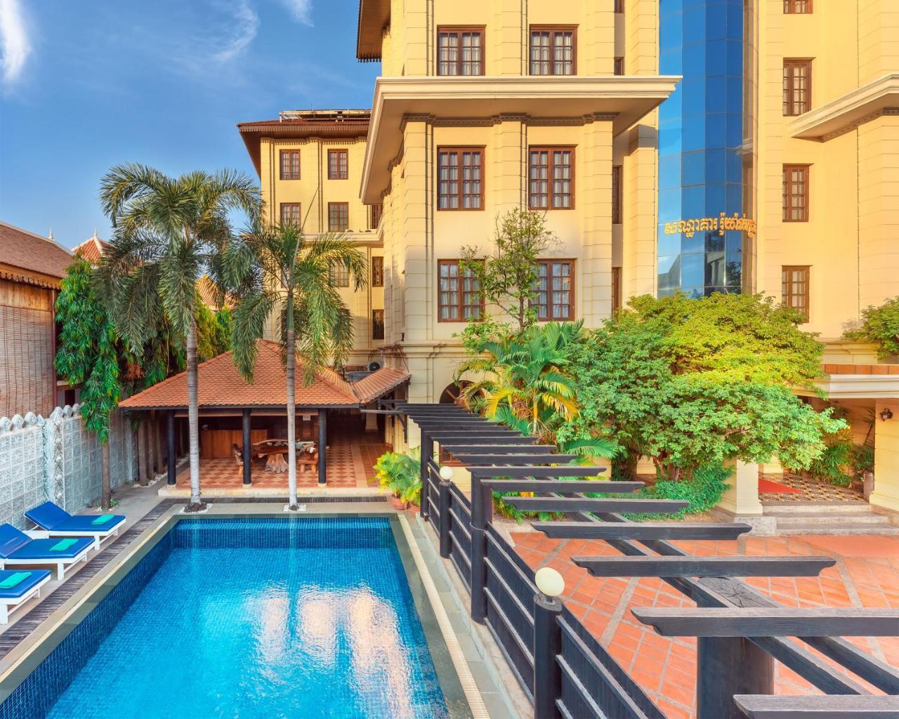 The By Royal Crown Hotel 4*
